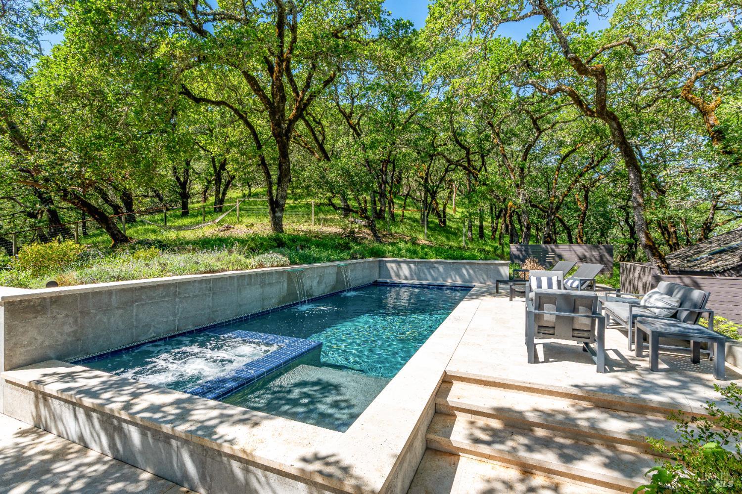 Detail Gallery Image 35 of 53 For 807 Wild Oak Dr, Santa Rosa,  CA 95409 - 3 Beds | 3/1 Baths