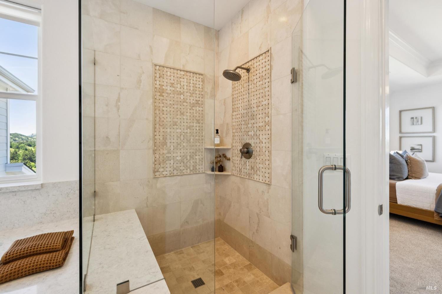 Detail Gallery Image 53 of 99 For 40 Miwok Dr, Novato,  CA 94947 - 5 Beds | 4/1 Baths