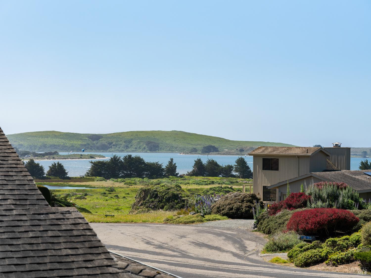 Detail Gallery Image 16 of 38 For 142 Poppy Ct, Bodega Bay,  CA 94923 - 3 Beds | 3 Baths