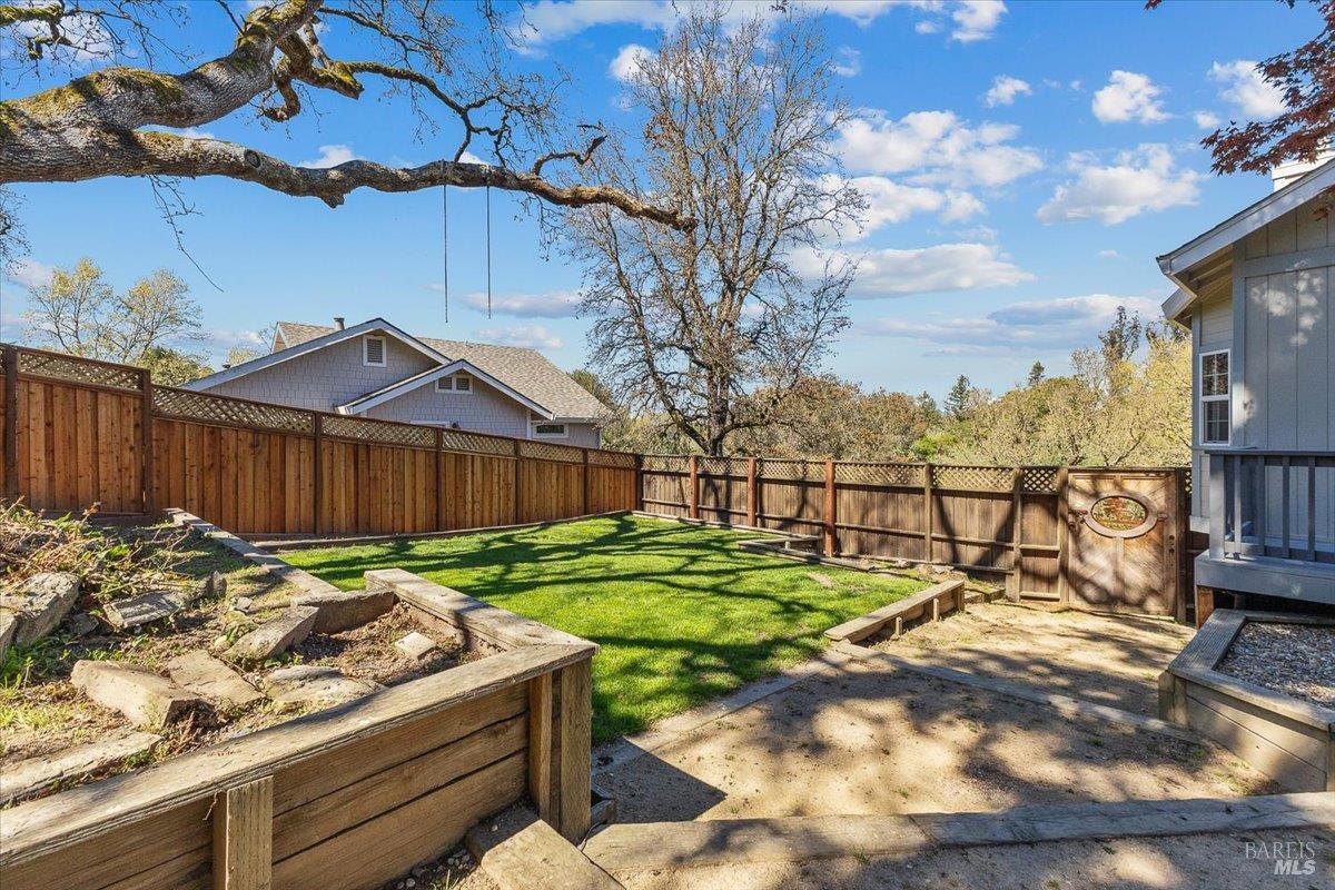 Detail Gallery Image 36 of 58 For 6081 Malcom Ln, Penngrove,  CA 94951 - 3 Beds | 2/1 Baths