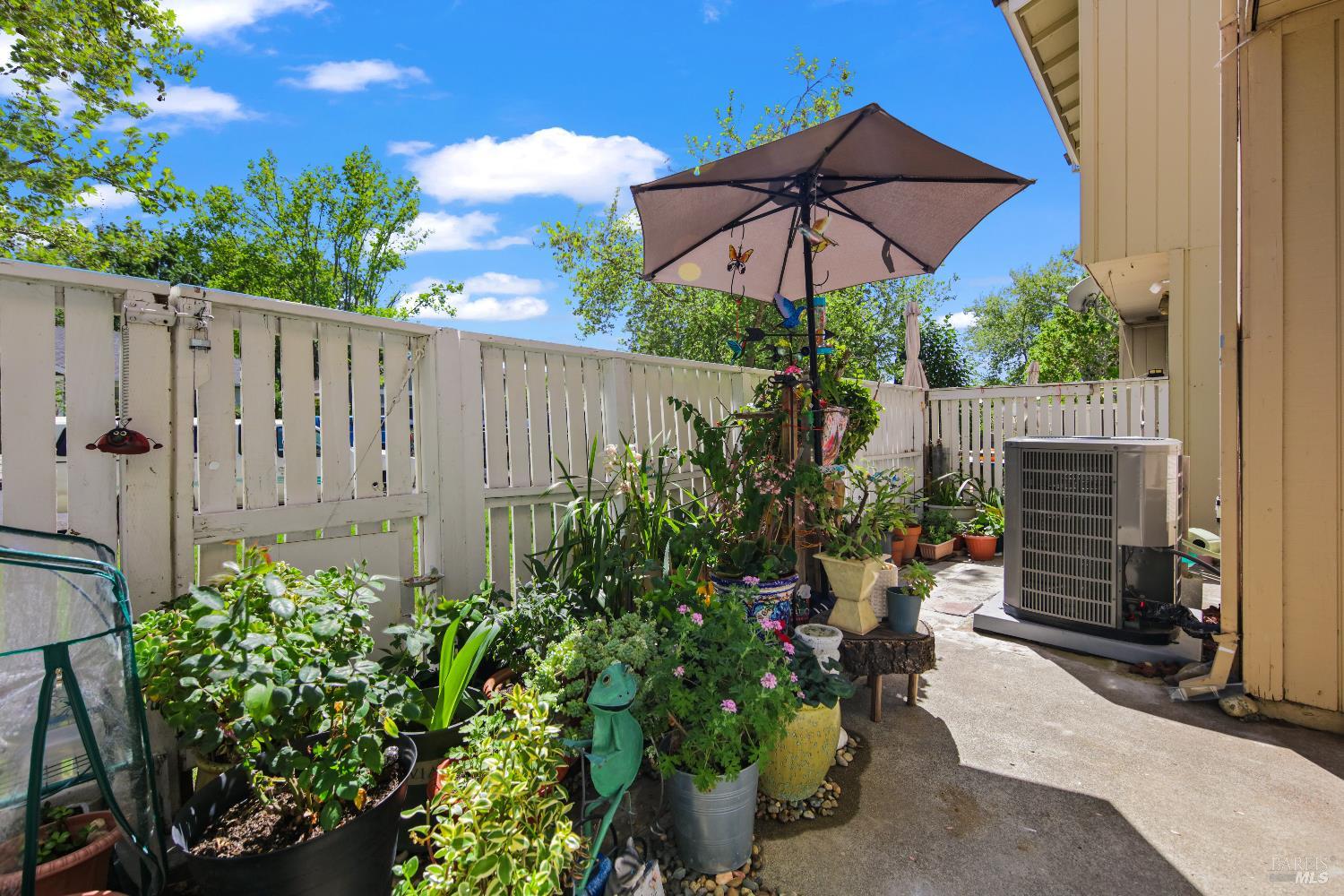 Detail Gallery Image 26 of 29 For 130 Arcadia Dr, Vacaville,  CA 95687 - 3 Beds | 2/1 Baths