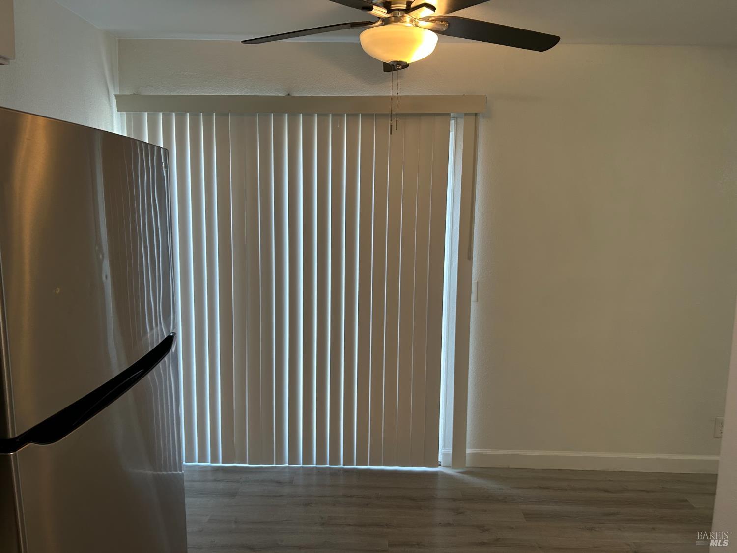 Detail Gallery Image 6 of 8 For 1335 Jack London Dr, Vallejo,  CA 94589 - 2 Beds | 2 Baths