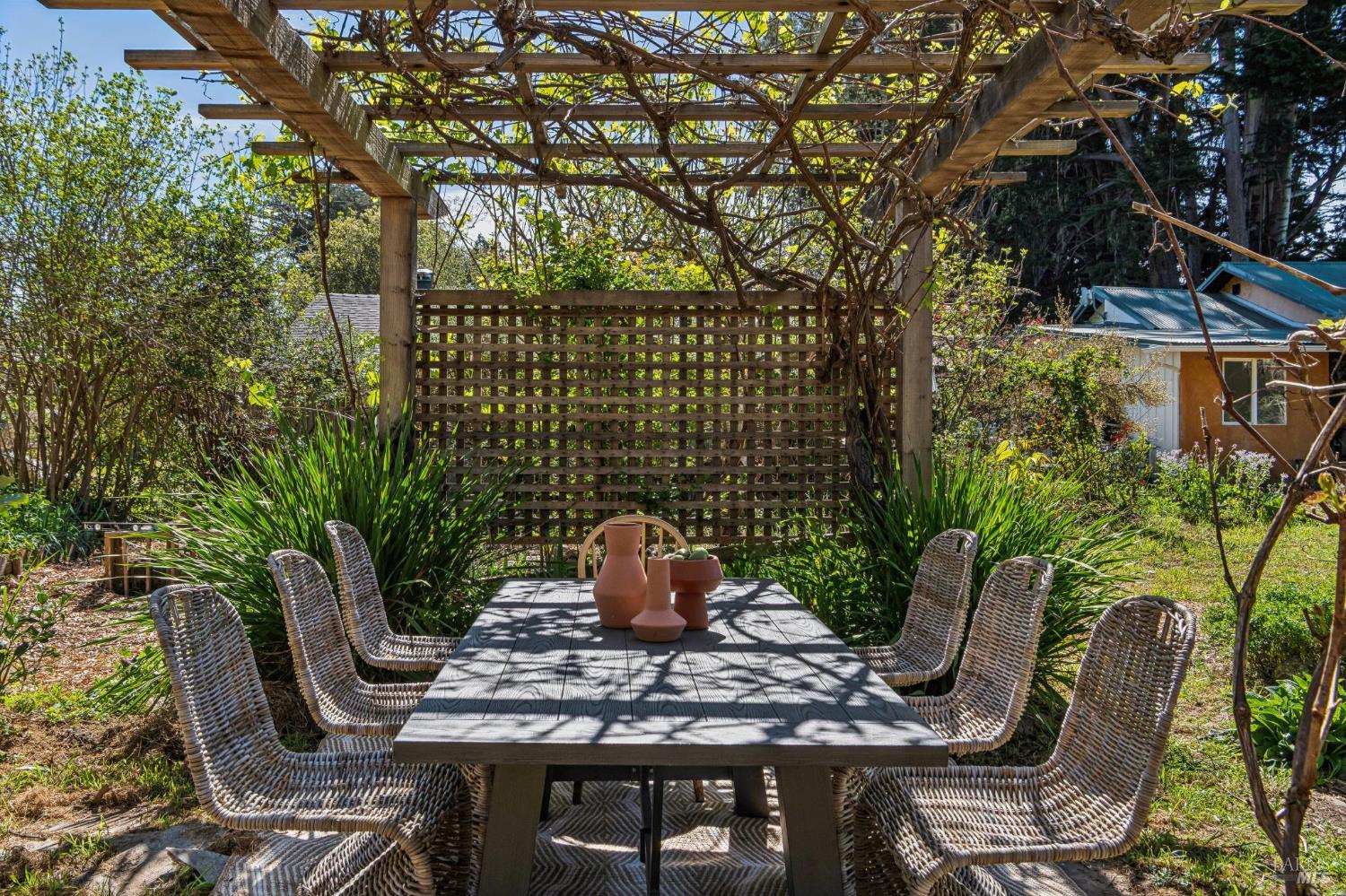 Detail Gallery Image 56 of 69 For 18 Cypress Rd, Point Reyes Station,  CA 94956 - 4 Beds | 1/1 Baths