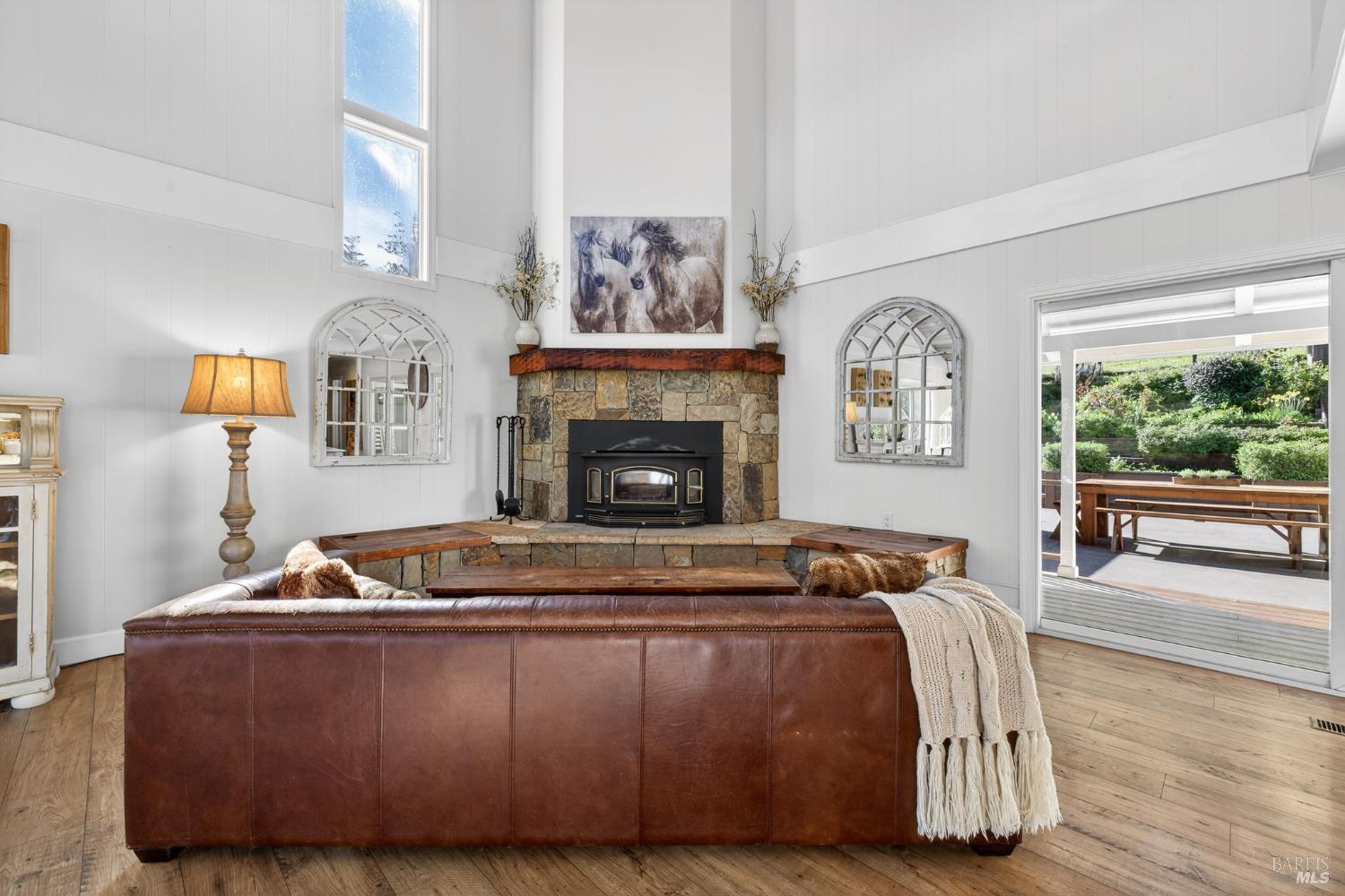 Detail Gallery Image 19 of 82 For 433 San Geronimo Valley Dr, San Geronimo,  CA 94963 - 4 Beds | 2/1 Baths