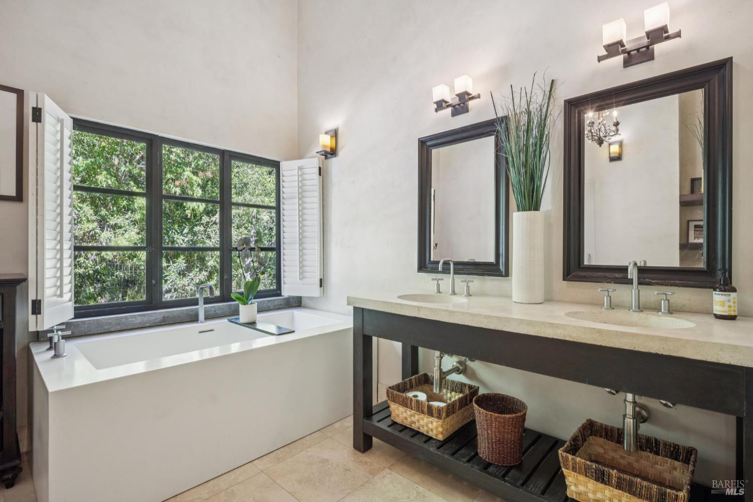 Detail Gallery Image 28 of 48 For 899 Adobe Canyon Rd, Kenwood,  CA 95452 - 2 Beds | 3 Baths