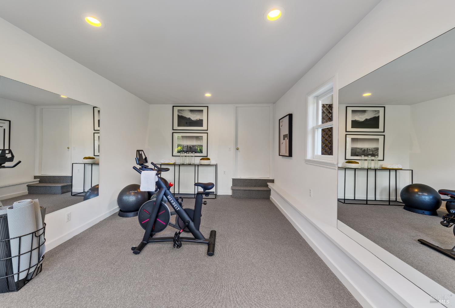 Detail Gallery Image 72 of 97 For 80 Laurel Grove Ave, Ross,  CA 94957 - 5 Beds | 5/1 Baths