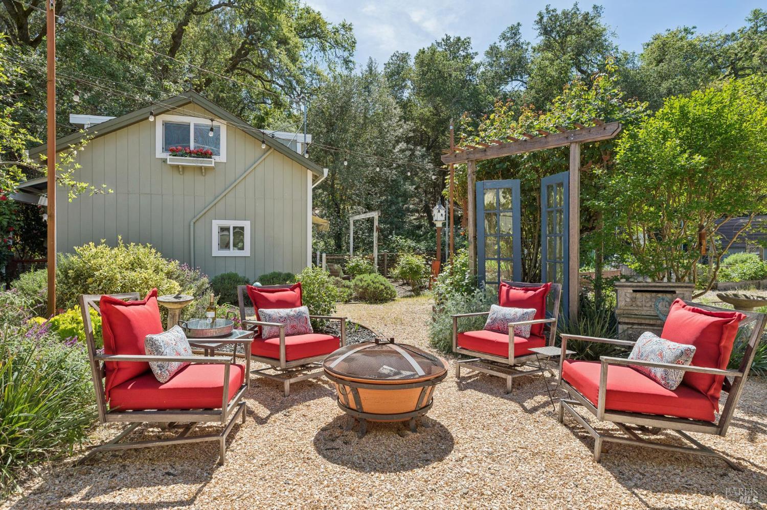 Detail Gallery Image 13 of 98 For 1195 Congress Valley Rd, Napa,  CA 94558 - 4 Beds | 4 Baths