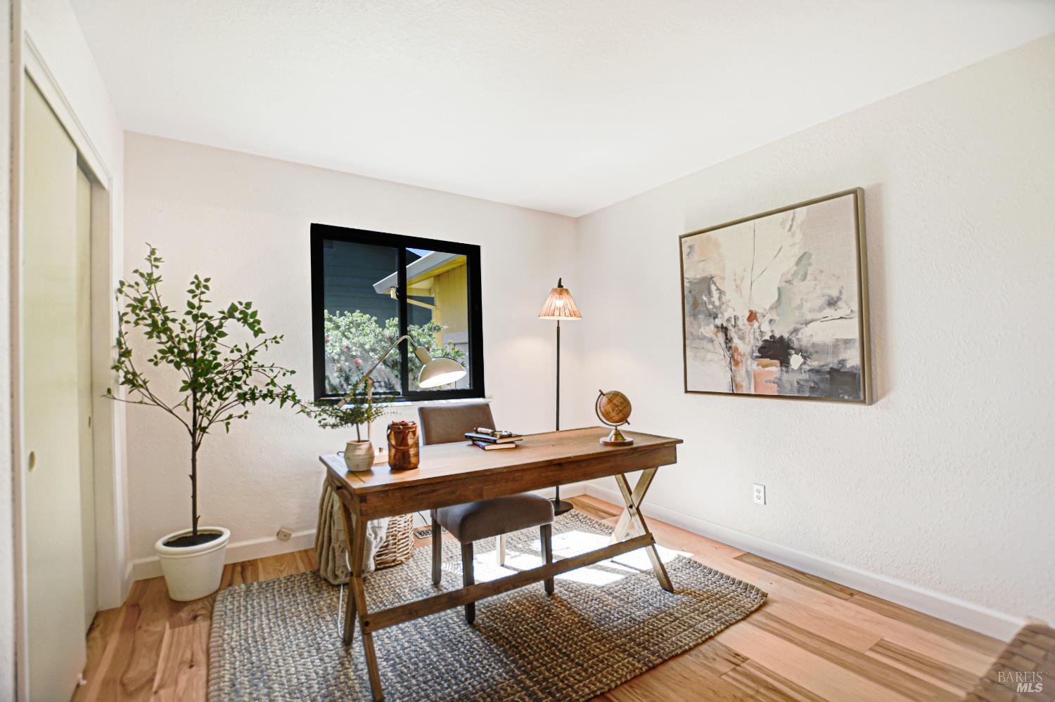 Detail Gallery Image 39 of 65 For 186 Barrio Way, Windsor,  CA 95492 - 3 Beds | 2 Baths