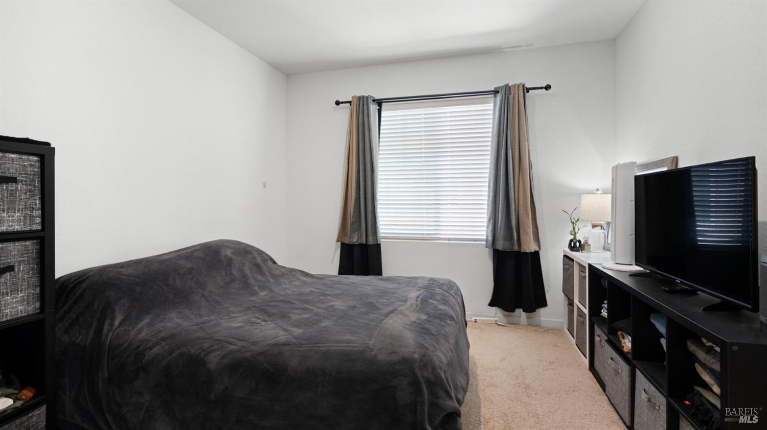 Detail Gallery Image 27 of 41 For 2350 Sheldon Dr, Fairfield,  CA 94533 - 4 Beds | 2/1 Baths