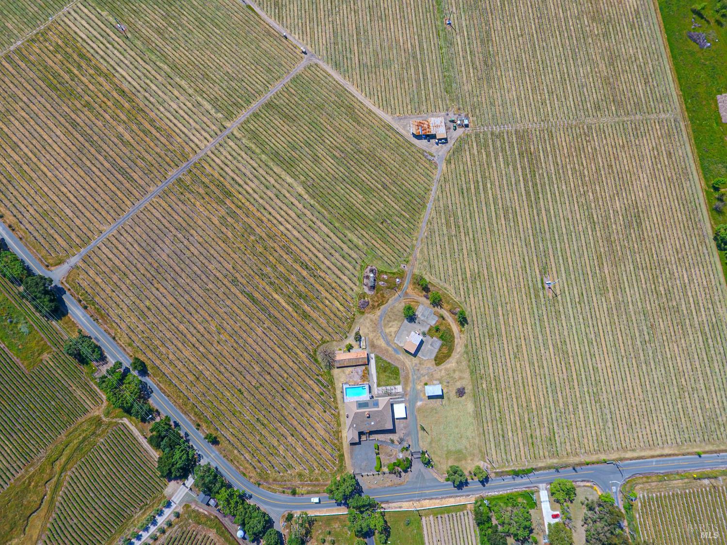 Detail Gallery Image 58 of 60 For 590 Pleasant Ave, Santa Rosa,  CA 95403 - 4 Beds | 3 Baths