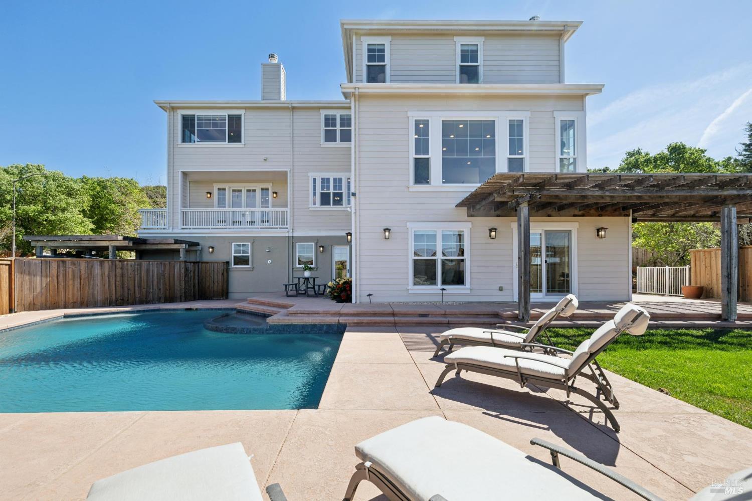 Detail Gallery Image 87 of 99 For 40 Miwok Dr, Novato,  CA 94947 - 5 Beds | 4/1 Baths