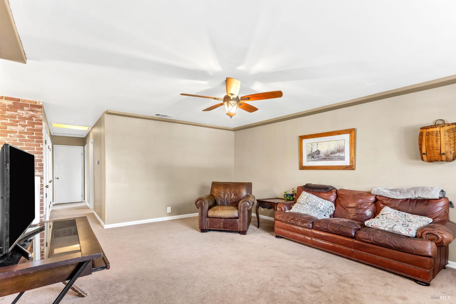 Detail Gallery Image 7 of 36 For 182 Fairview Dr, Vacaville,  CA 95687 - 3 Beds | 2 Baths