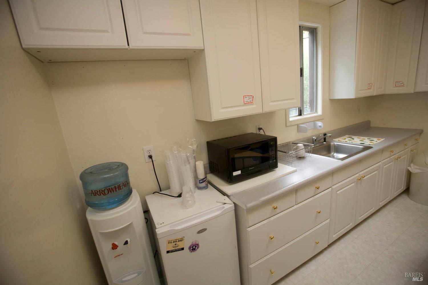 Detail Gallery Image 9 of 10 For 111 2nd St, Sausalito,  CA 94965 - – Beds | – Baths