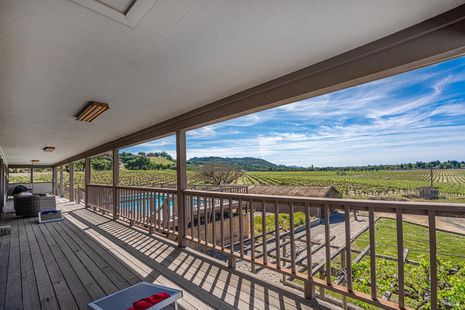 Detail Gallery Image 16 of 60 For 590 Pleasant Ave, Santa Rosa,  CA 95403 - 4 Beds | 3 Baths