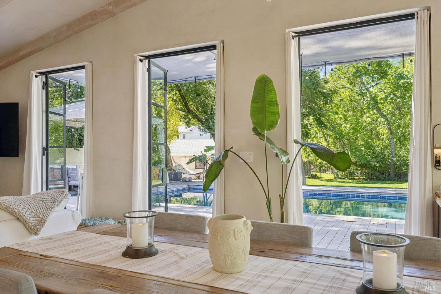 Detail Gallery Image 14 of 48 For 899 Adobe Canyon Rd, Kenwood,  CA 95452 - 2 Beds | 3 Baths