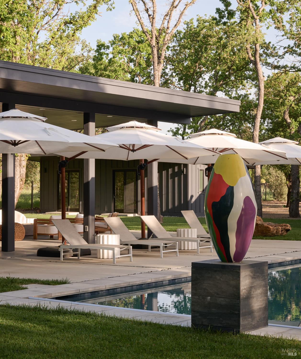 Detail Gallery Image 13 of 44 For 247 Fisher Ln, Sonoma,  CA 95476 - 5 Beds | 6/2 Baths