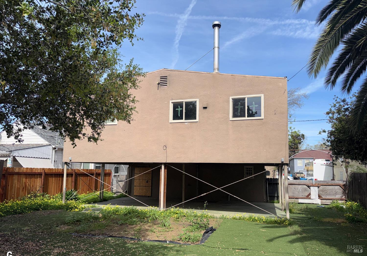 Detail Gallery Image 2 of 3 For 2015 Tennessee St, Vallejo,  CA 94590 - 4 Beds | 2 Baths