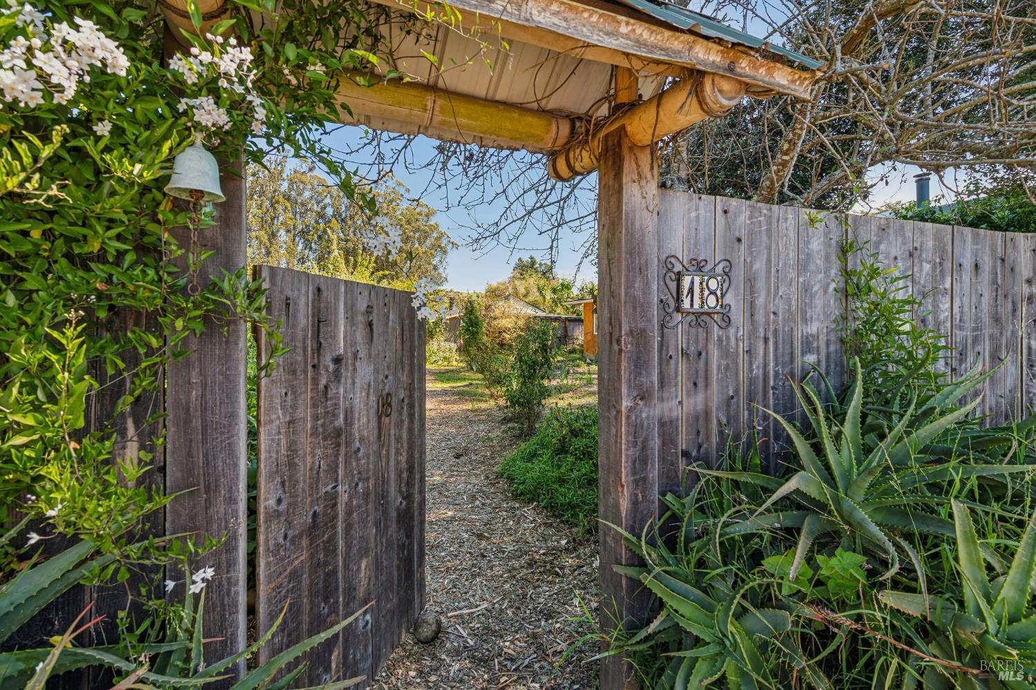 Detail Gallery Image 2 of 69 For 18 Cypress Rd, Point Reyes Station,  CA 94956 - 4 Beds | 1/1 Baths