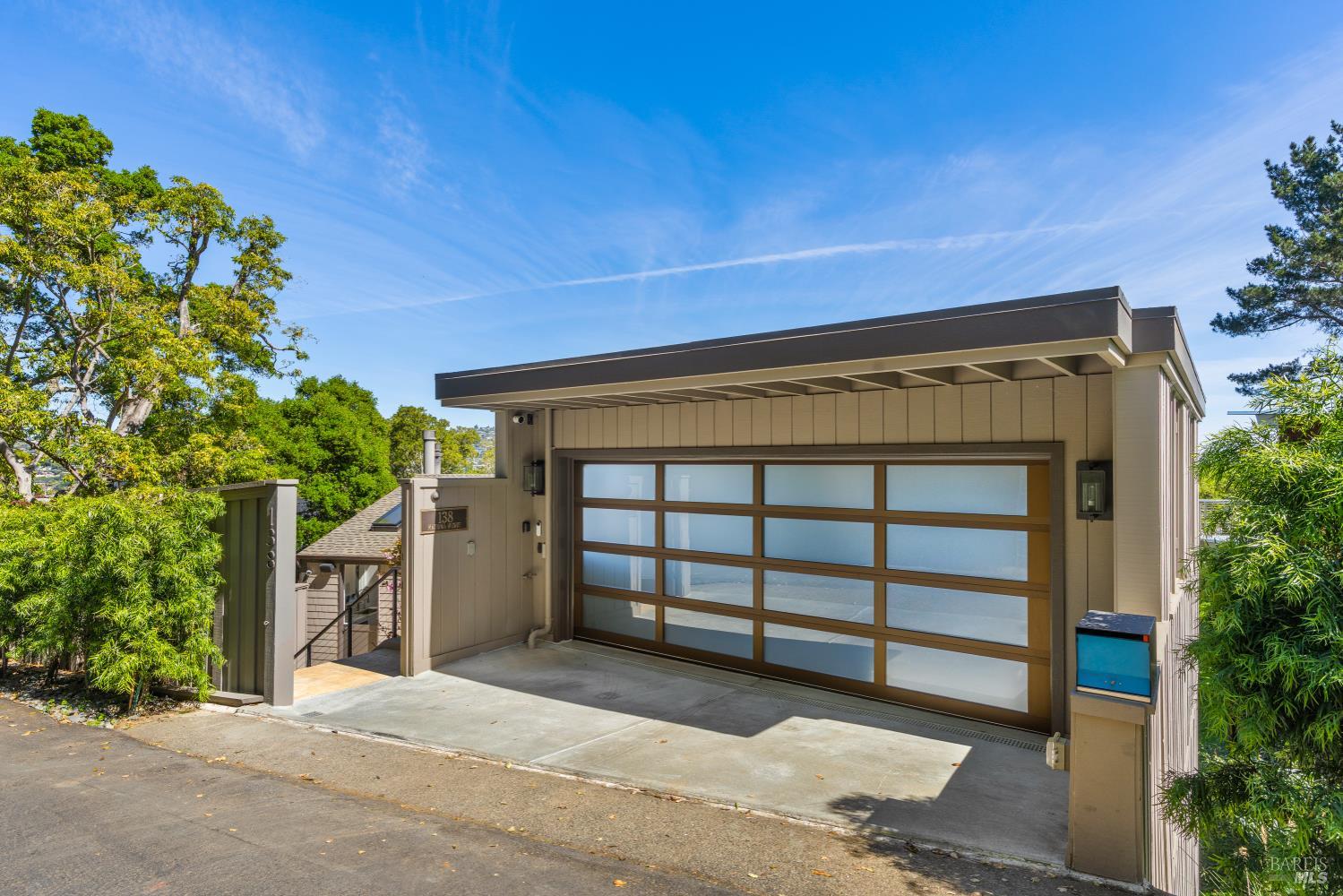 Detail Gallery Image 45 of 52 For 138 Madrona Ave, Belvedere,  CA 94920 - 4 Beds | 3/1 Baths