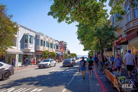 Detail Gallery Image 2 of 10 For 111 2nd St, Sausalito,  CA 94965 - – Beds | – Baths