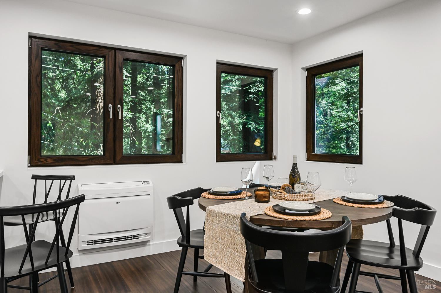 Detail Gallery Image 57 of 84 For 14685 Willow Rd, Guerneville,  CA 95446 - 3 Beds | 3 Baths