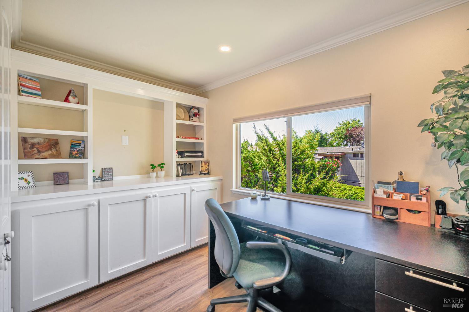 Detail Gallery Image 29 of 36 For 103 Glenoak Ct, Santa Rosa,  CA 95405 - 2 Beds | 2 Baths