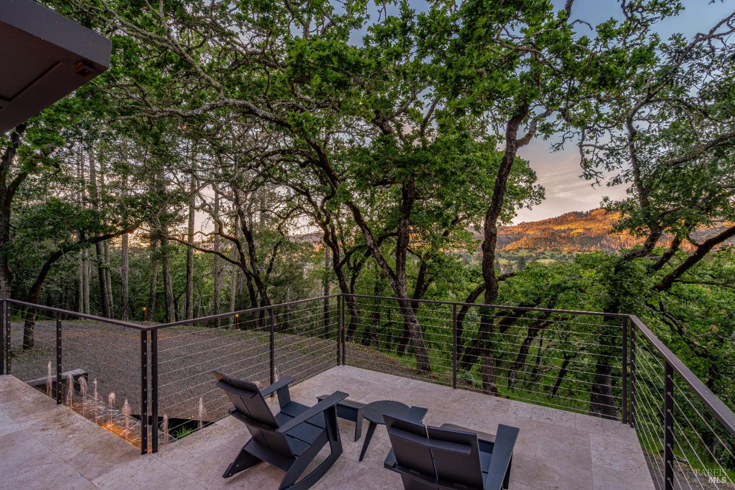 Detail Gallery Image 37 of 53 For 807 Wild Oak Dr, Santa Rosa,  CA 95409 - 3 Beds | 3/1 Baths