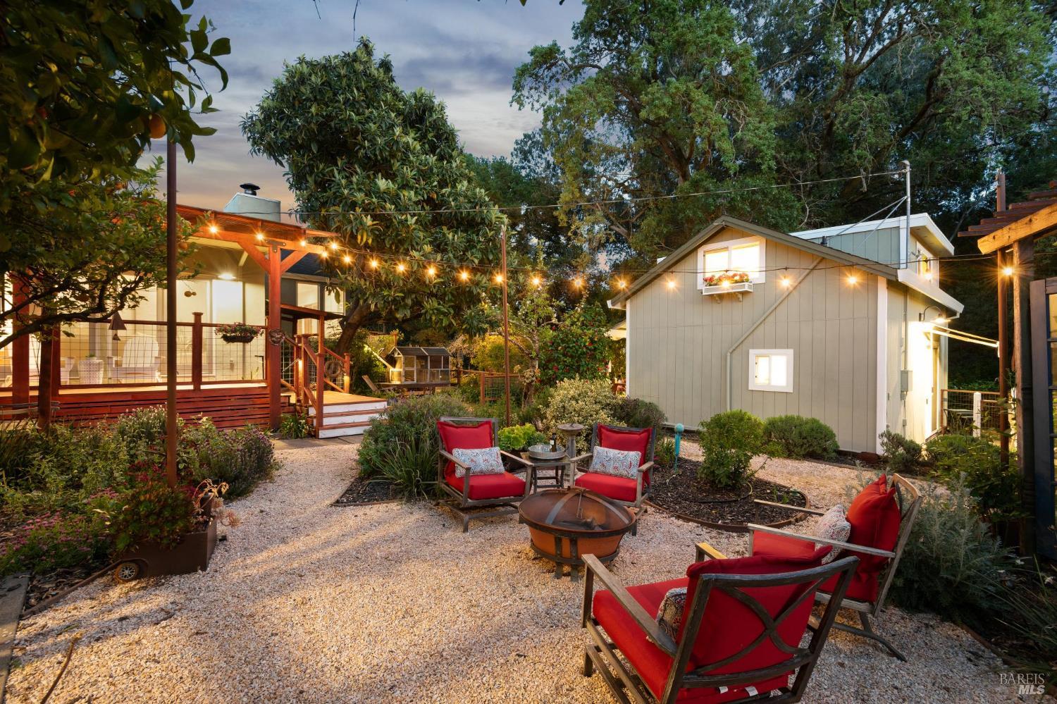 Detail Gallery Image 14 of 98 For 1195 Congress Valley Rd, Napa,  CA 94558 - 4 Beds | 4 Baths