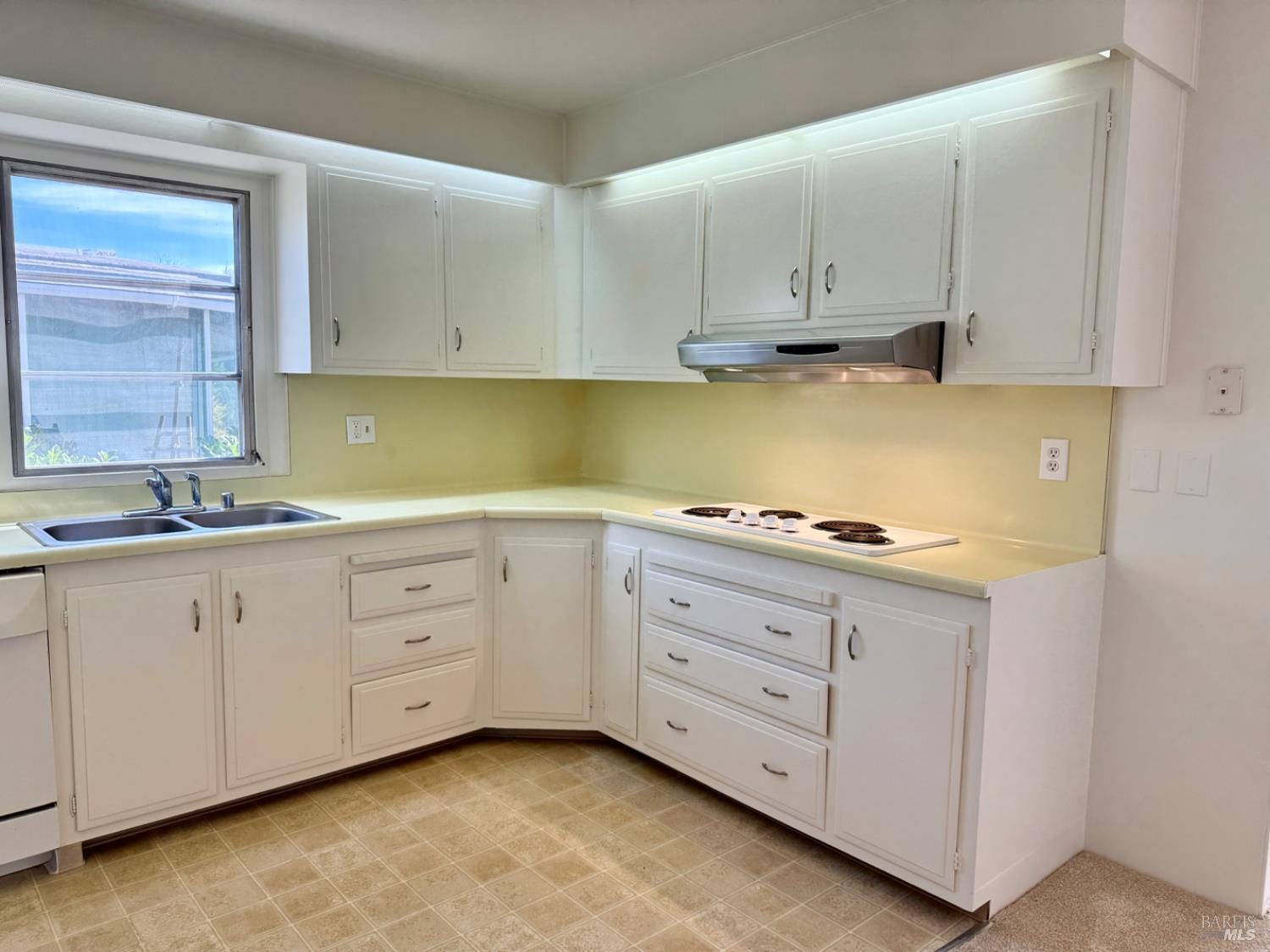 Detail Gallery Image 9 of 51 For 229 Cazares Cir, Sonoma,  CA 95476 - 2 Beds | 2 Baths