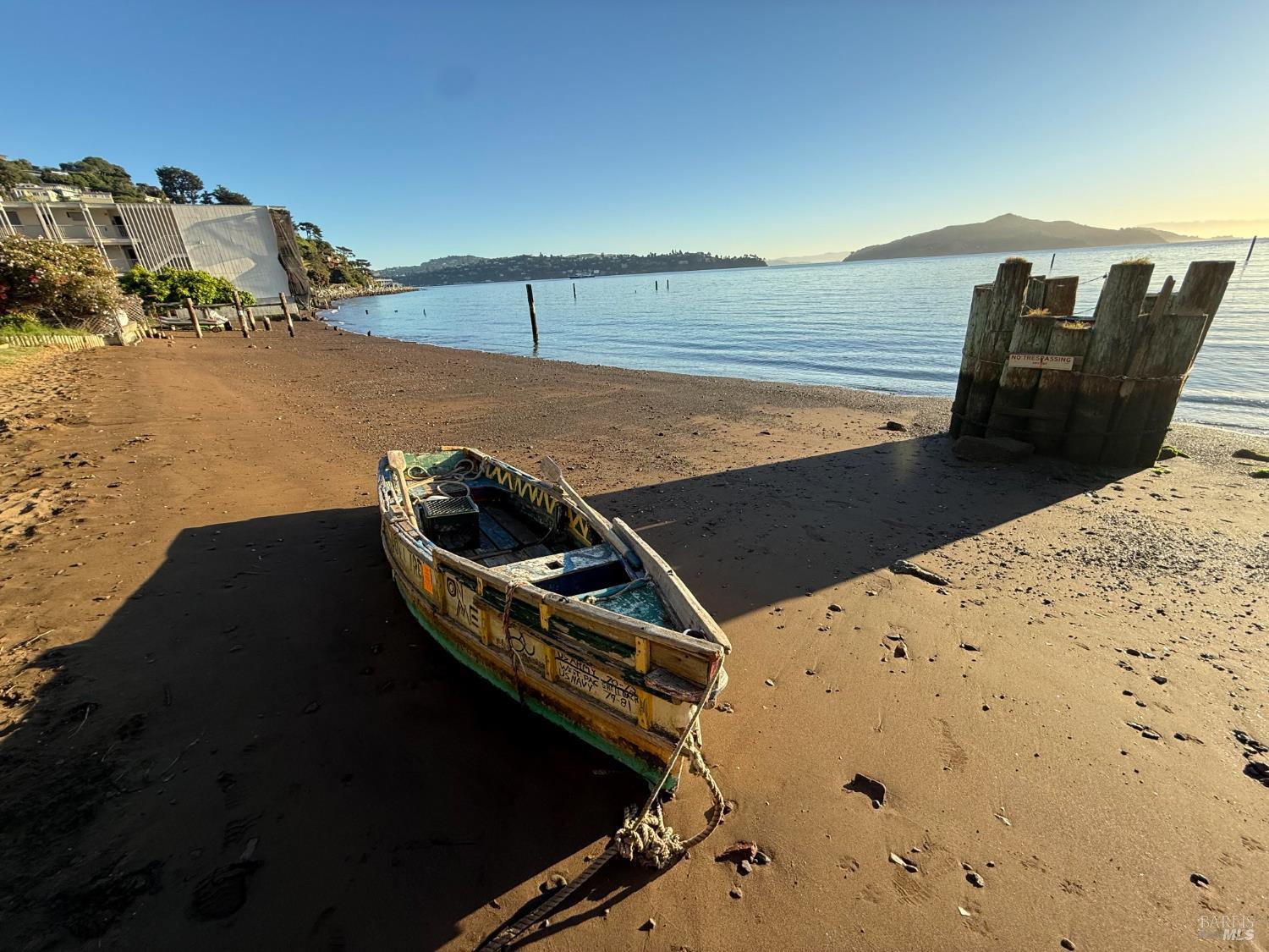 Detail Gallery Image 3 of 10 For 111 2nd St, Sausalito,  CA 94965 - – Beds | – Baths