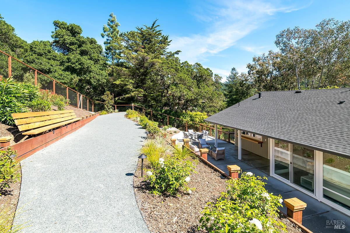Detail Gallery Image 76 of 93 For 36 Capilano Dr, Novato,  CA 94949 - 5 Beds | 4/1 Baths