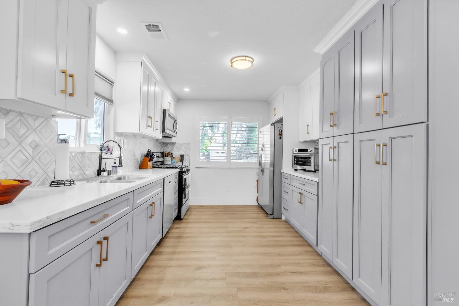 Detail Gallery Image 7 of 34 For 1857 San Pedro Ct, Fairfield,  CA 94533 - 3 Beds | 2/1 Baths