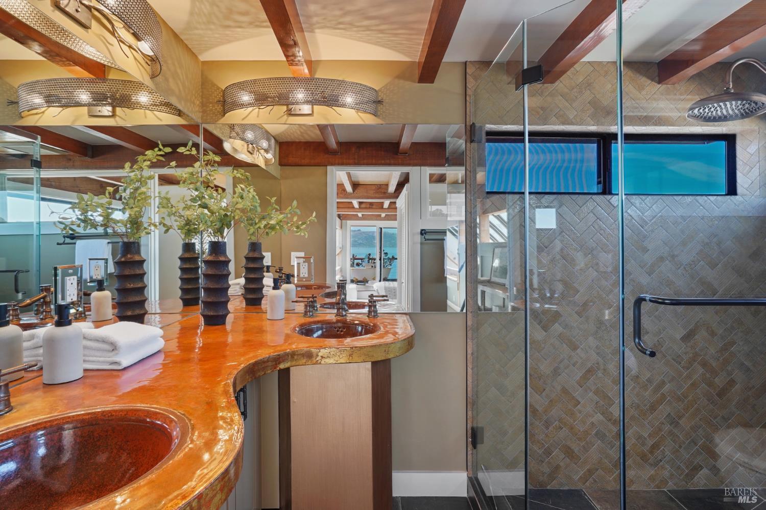 Detail Gallery Image 25 of 31 For 58 Liberty Dock Unkn, Sausalito,  CA 94965 - 2 Beds | 2/1 Baths