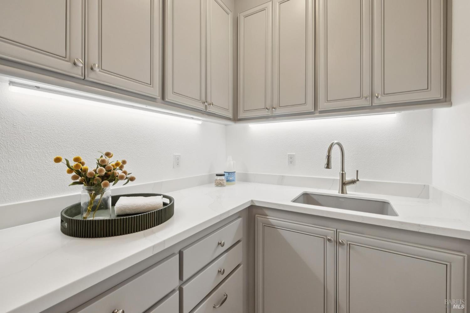 Detail Gallery Image 68 of 99 For 40 Miwok Dr, Novato,  CA 94947 - 5 Beds | 4/1 Baths