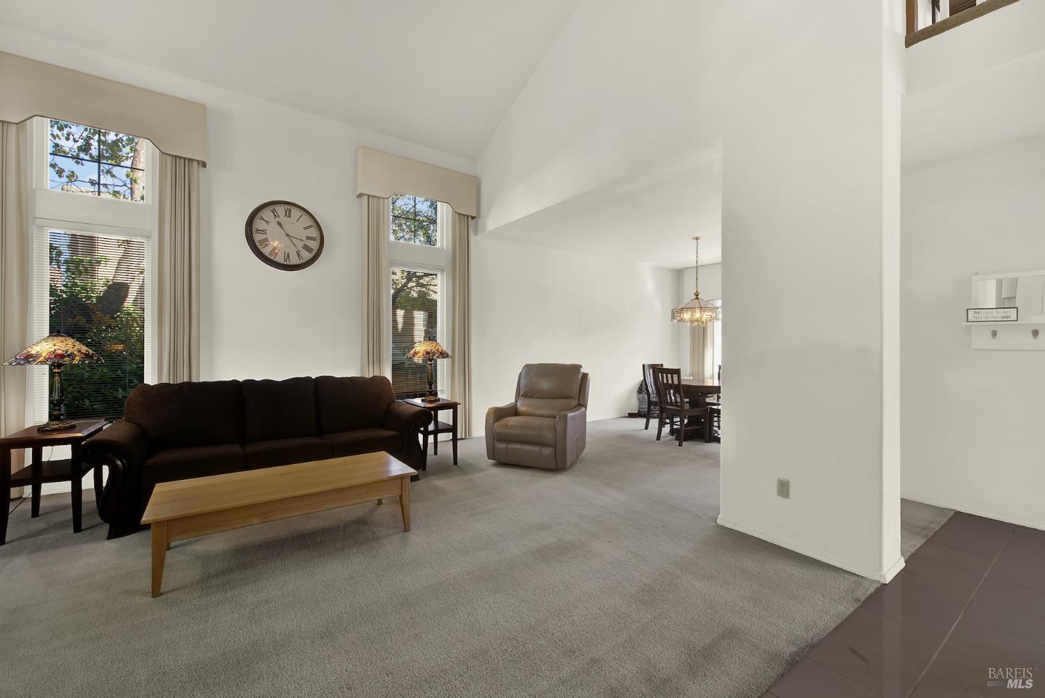 Detail Gallery Image 18 of 75 For 150 Deerglen Cir, Vacaville,  CA 95687 - 5 Beds | 3 Baths