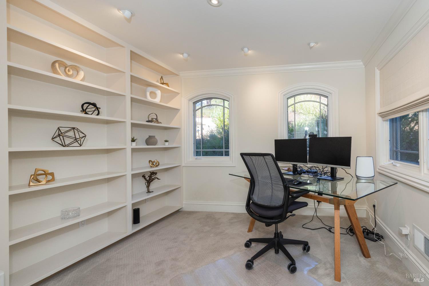 Detail Gallery Image 23 of 41 For 9 Francisco Vista Ct, Tiburon,  CA 94920 - 5 Beds | 4/2 Baths