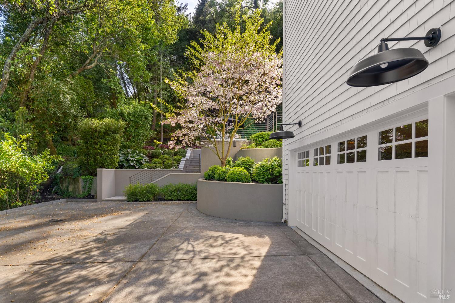 Detail Gallery Image 96 of 97 For 80 Laurel Grove Ave, Ross,  CA 94957 - 5 Beds | 5/1 Baths