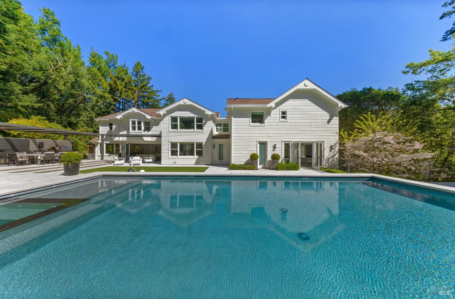 Detail Gallery Image 2 of 97 For 80 Laurel Grove Ave, Ross,  CA 94957 - 5 Beds | 5/1 Baths