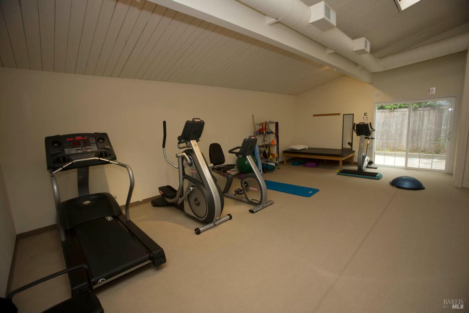 Detail Gallery Image 8 of 10 For 111 2nd St, Sausalito,  CA 94965 - – Beds | – Baths