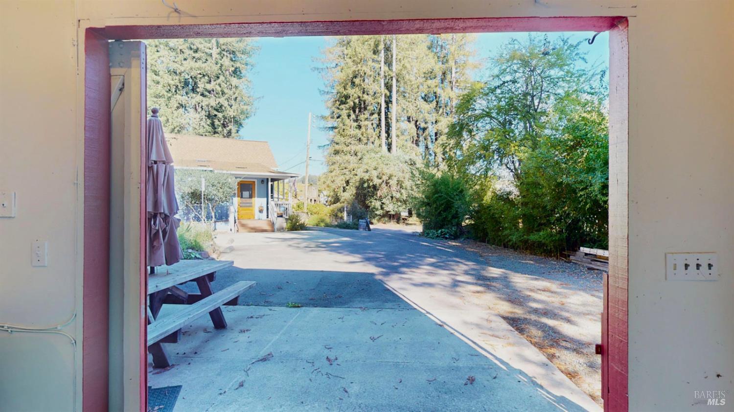 Detail Gallery Image 38 of 59 For 380 Bohemian Hwy, Freestone,  CA 95472 - 2 Beds | 2 Baths