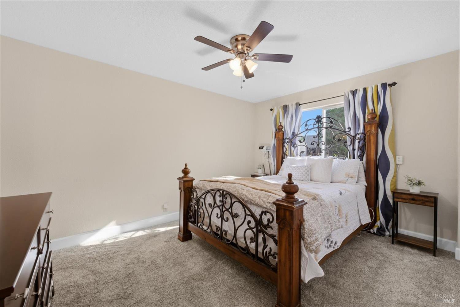 Detail Gallery Image 35 of 76 For 427 Temple Dr, Vacaville,  CA 95687 - 3 Beds | 2 Baths