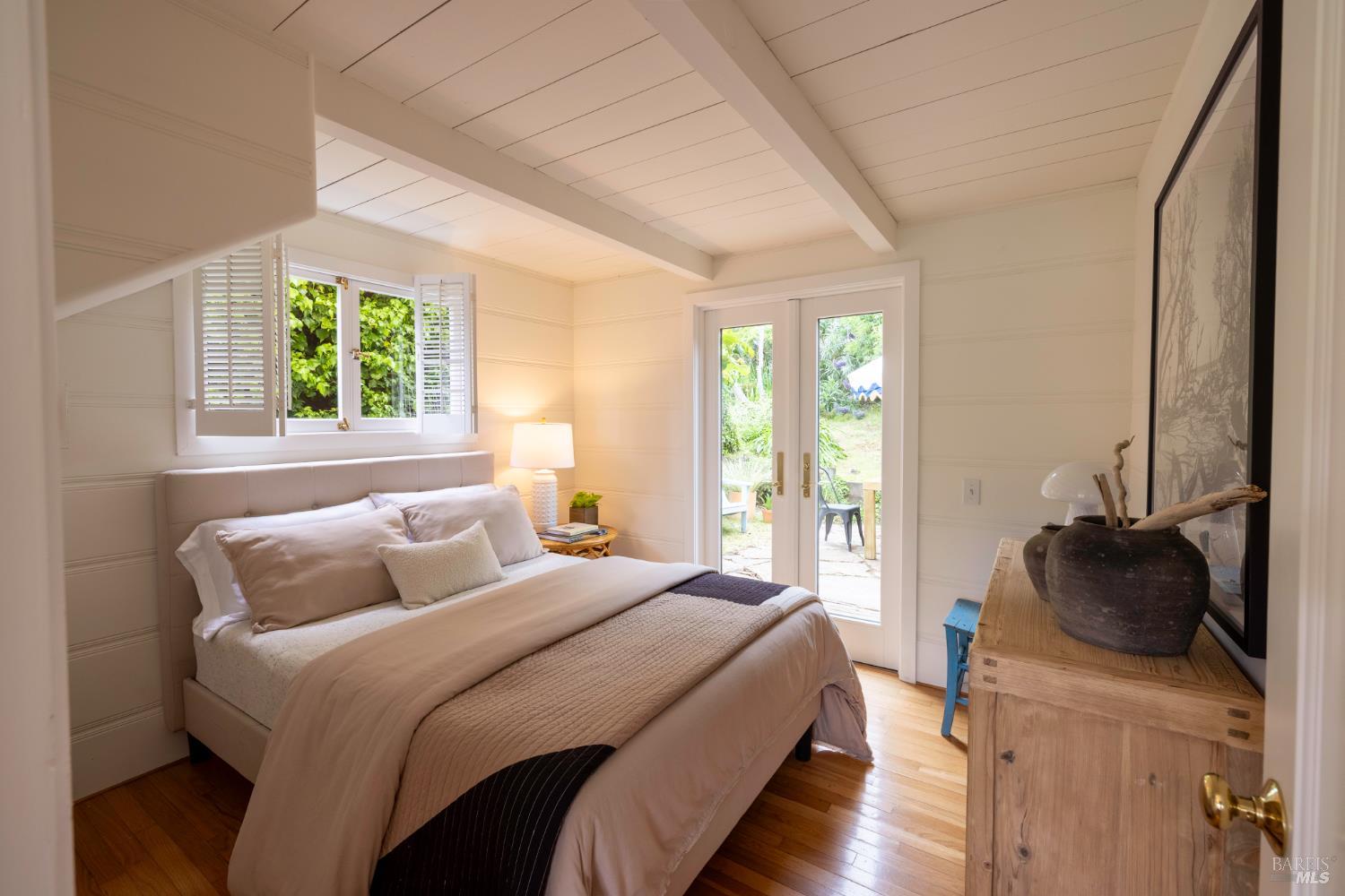 Detail Gallery Image 20 of 39 For 10 Park Ave, Bolinas,  CA 94924 - 2 Beds | 1/1 Baths