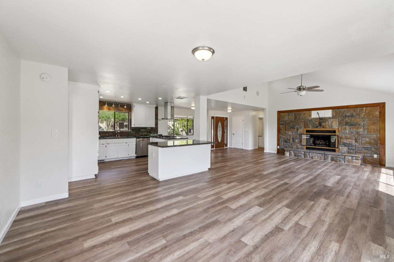 Detail Gallery Image 15 of 96 For 4084 Atlas Peak Rd, Napa,  CA 94558 - 5 Beds | 3/1 Baths