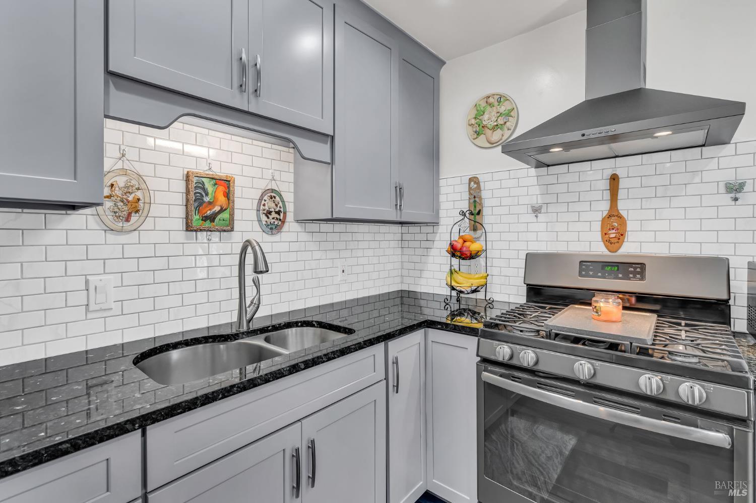 Detail Gallery Image 13 of 41 For 649 Cedar St, Vallejo,  CA 94591 - 2 Beds | 1 Baths