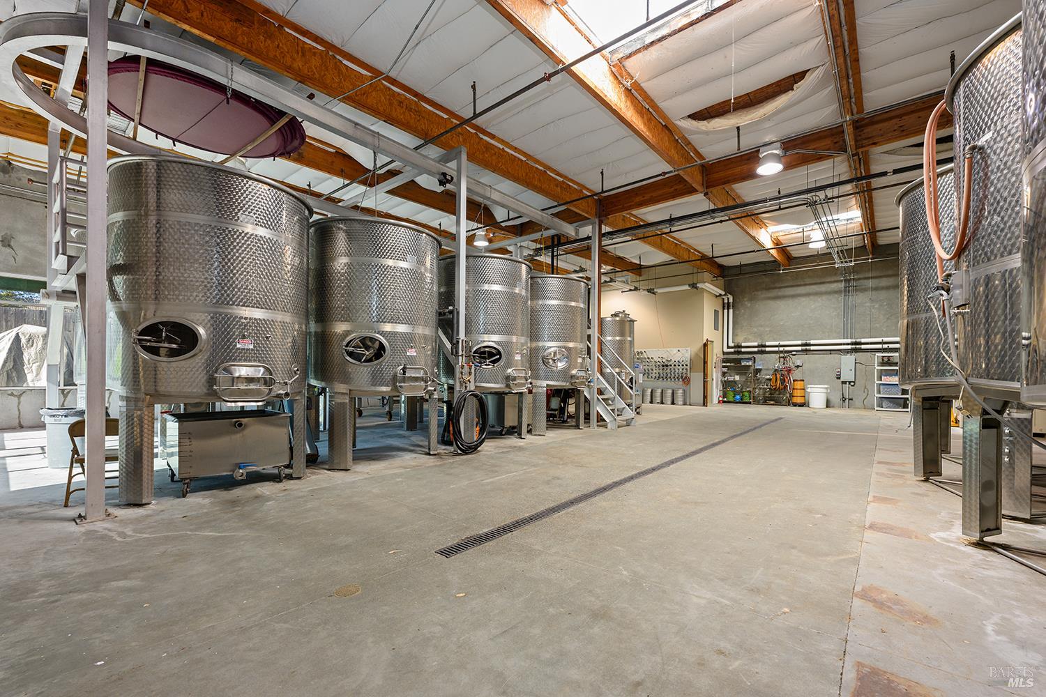 Detail Gallery Image 24 of 26 For 595 Santana Dr #E,  Cloverdale,  CA 95425 - – Beds | – Baths