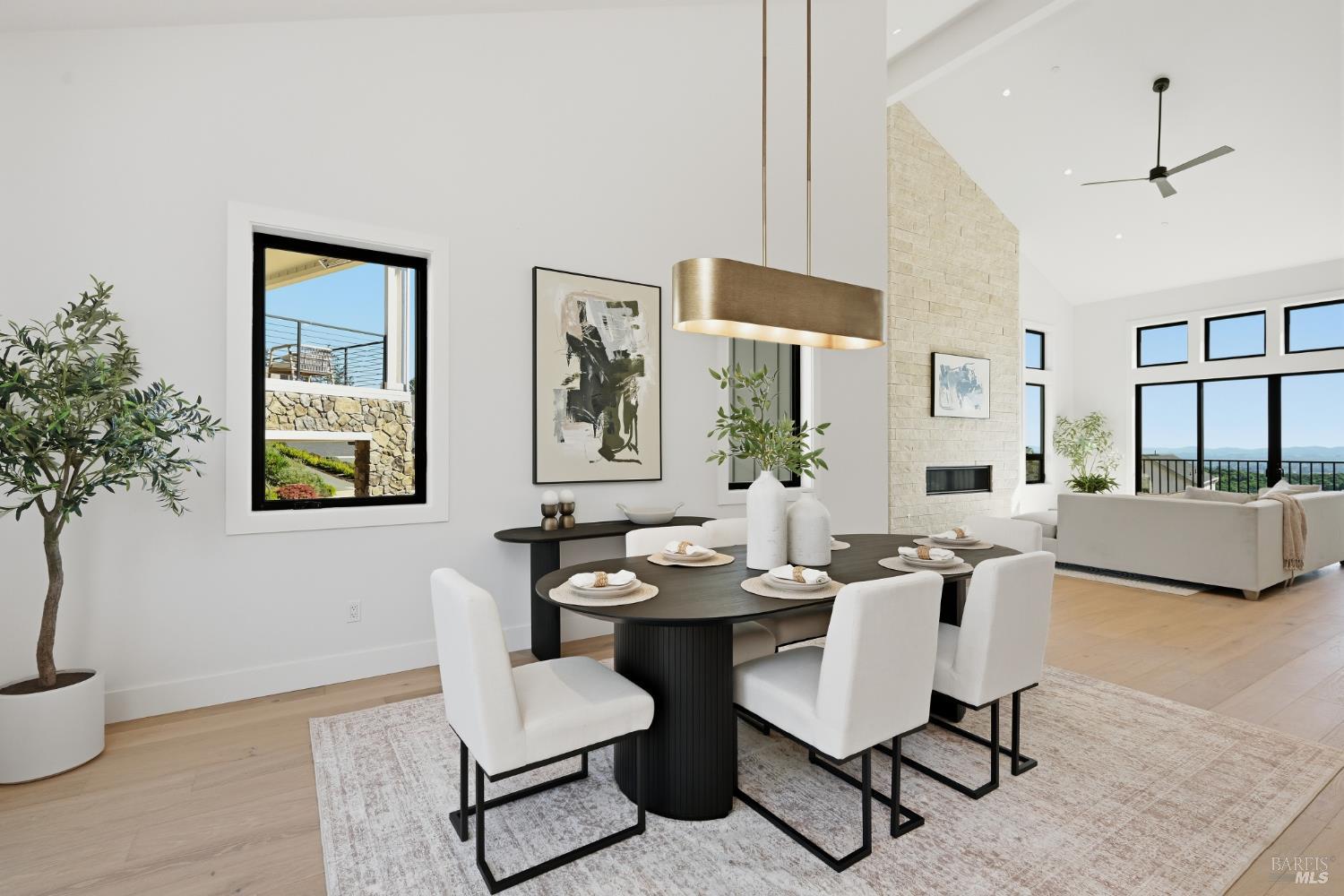 Detail Gallery Image 7 of 42 For 2011 Long Leaf Ct, Santa Rosa,  CA 95403 - 4 Beds | 3 Baths