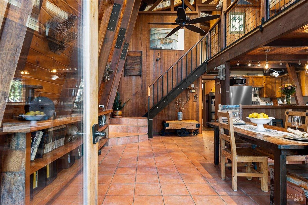 Detail Gallery Image 4 of 39 For 350 Canyon Rd, Geyserville,  CA 95441 - 2 Beds | 1/1 Baths