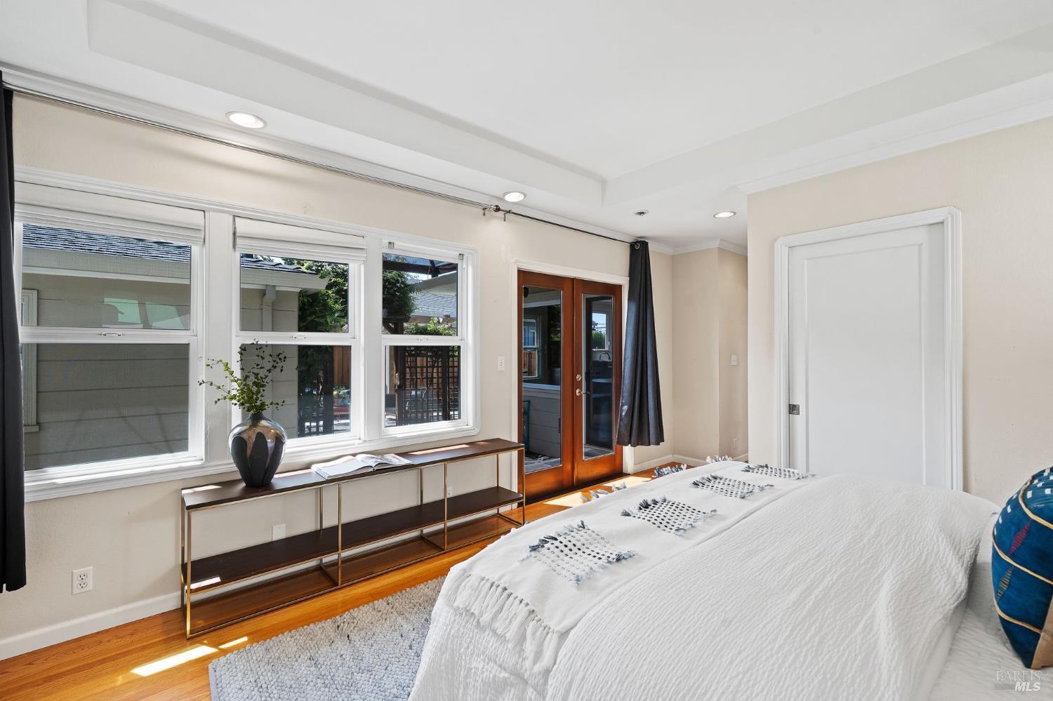 Detail Gallery Image 24 of 57 For 914 W 6th St, Benicia,  CA 94510 - 3 Beds | 2 Baths