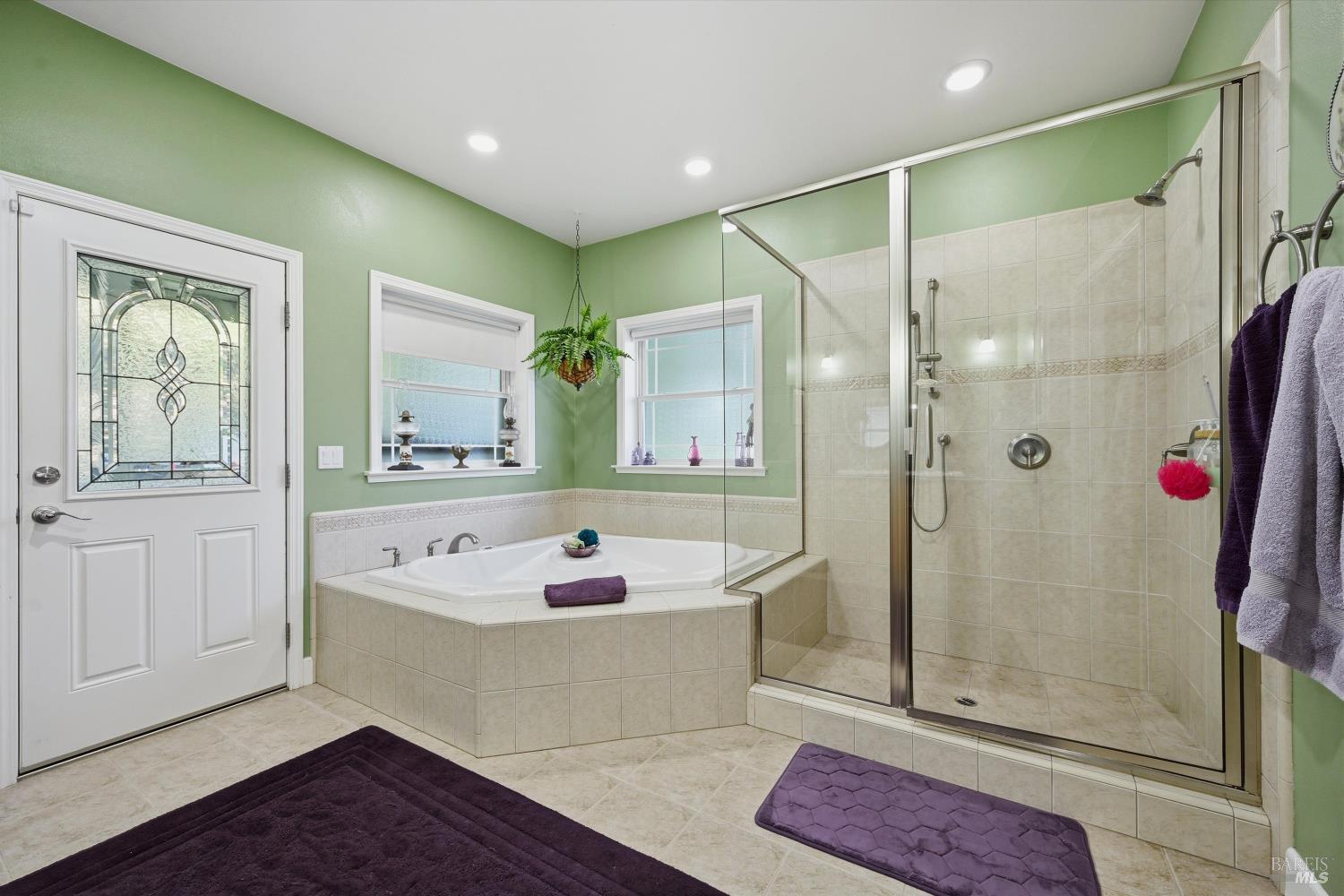 Detail Gallery Image 31 of 56 For 19614 Mountain Mdws, Hidden Valley Lake,  CA 95467 - 4 Beds | 3 Baths