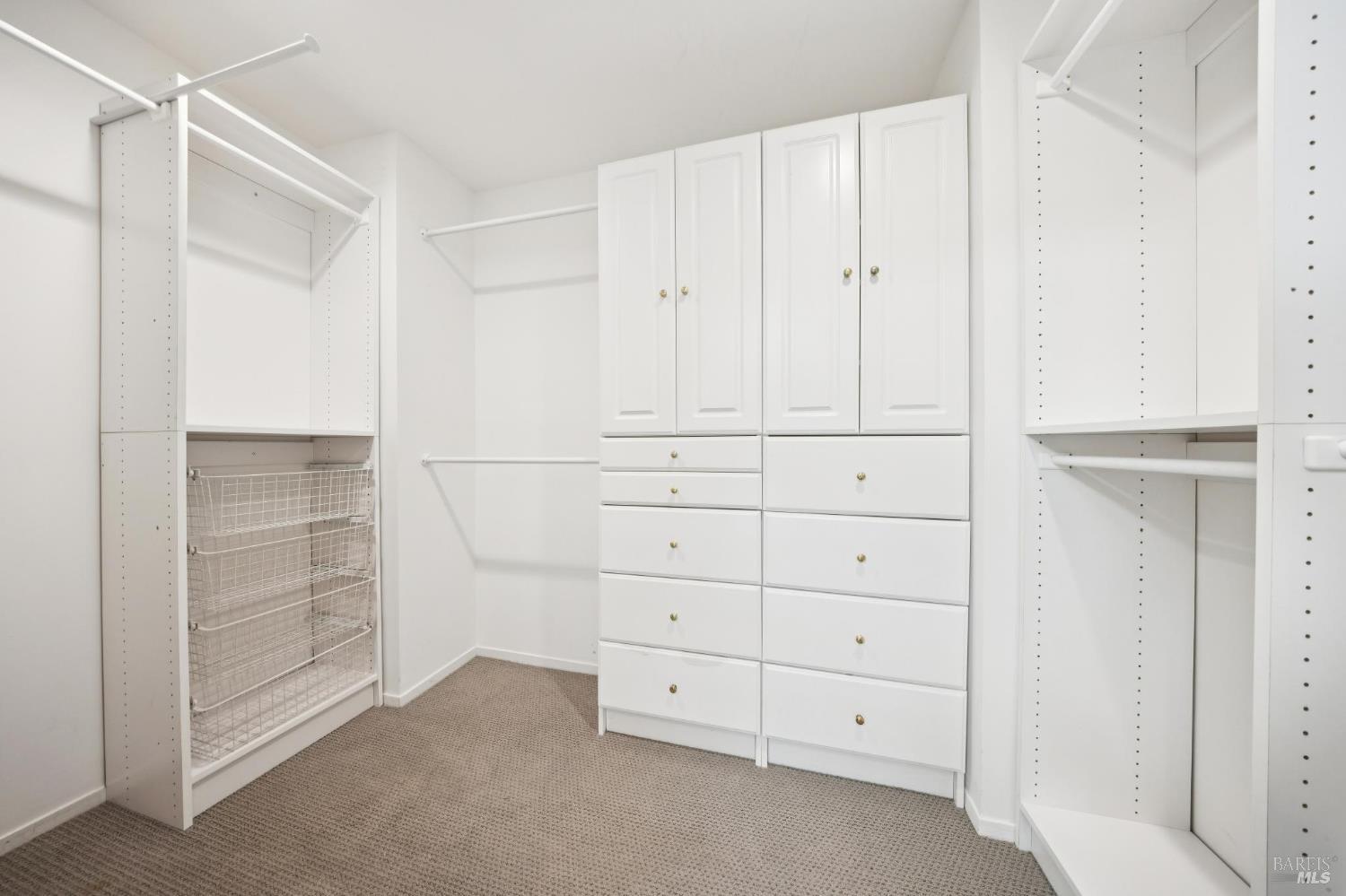 Detail Gallery Image 23 of 48 For 65 Valley View Ave, San Rafael,  CA 94901 - 5 Beds | 5 Baths